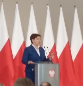 20160323 szydlo03